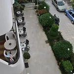 Yiorgos 2* Kosz