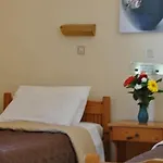 Yiorgos Hotel 2*