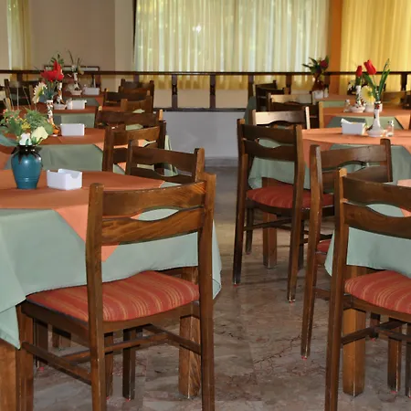 מלון Yiorgos העיירה קוס