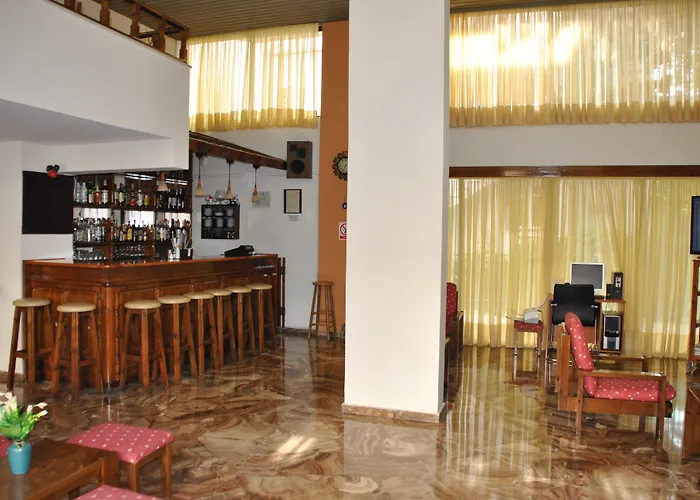 Yiorgos העיירה קוס